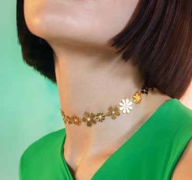 Collier ras-du-cou fleur en or