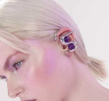 Ear cuff en argent orné d’améthyste