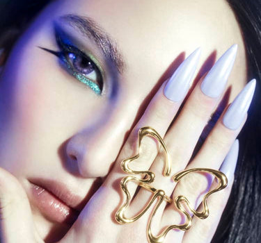 Grande bague papillon en or
