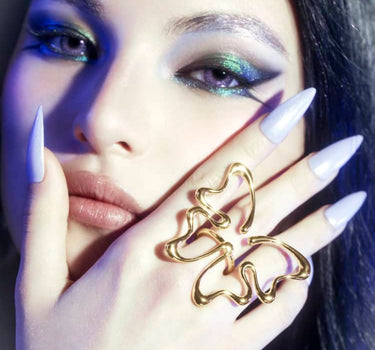 Grande bague papillon en or