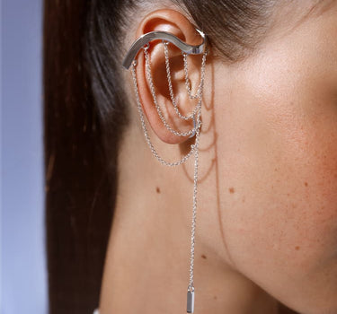 Ear cuff fluide en argent avec pendentif