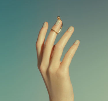 Bague clou en or