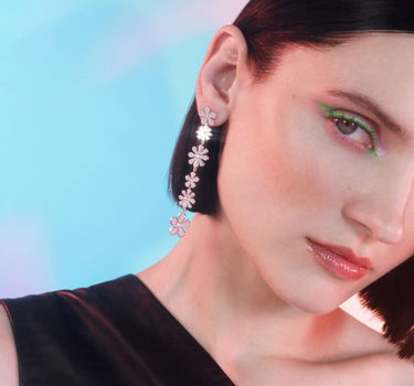 Boucle d’oreille courte Marguerite argent et blanc