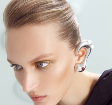 Bijou d’oreille intégral en argent avec pierres