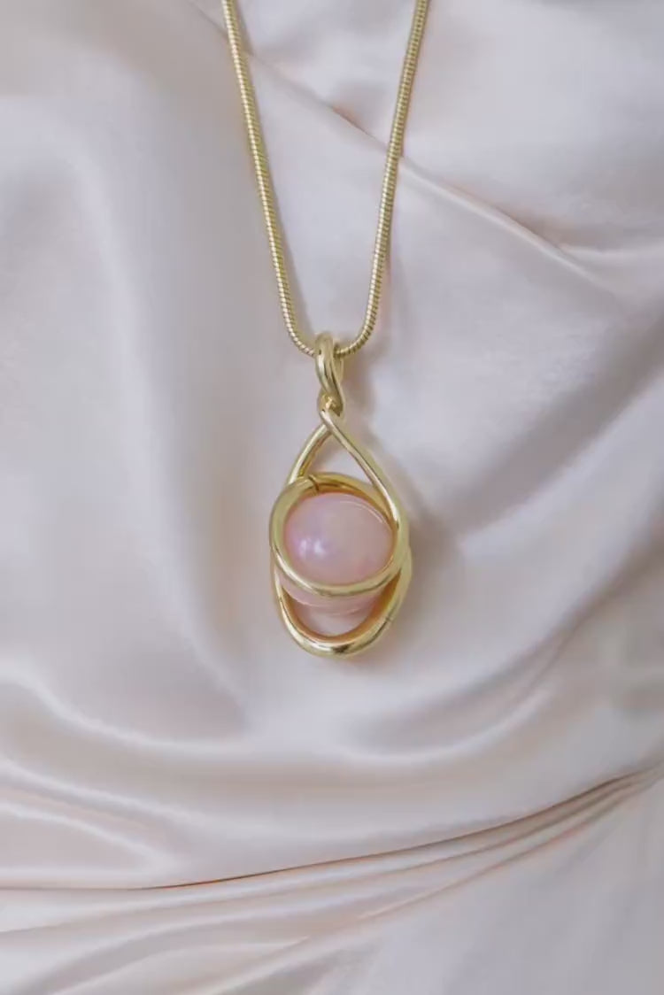 Grand pendentif en or avec pierre interchangeable