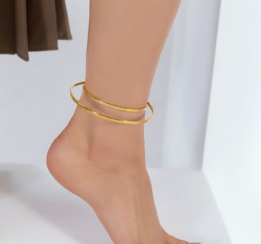 Crescent gold anklets