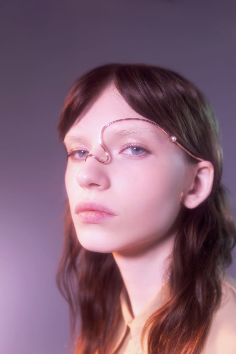 Bijou pour le visage en or rose